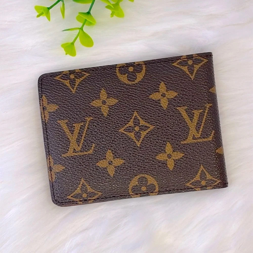 Louis Vuitton Monogram Bifold Wallet‎